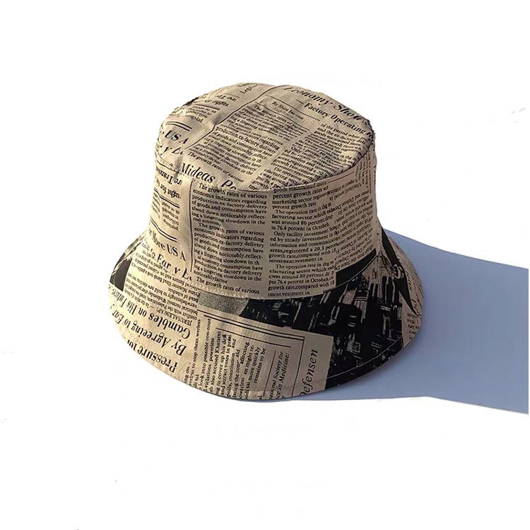 Chapeaux de rue japonais des deux côtés